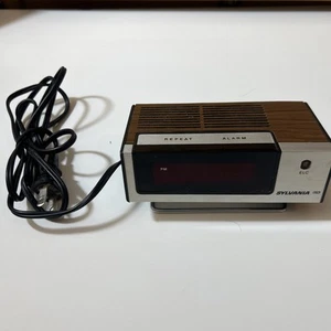 Vintage Sylvania EC7603 Digital Alarm Clock Made in Hong Kong 1980's RARE - Picture 1 of 5
