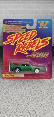 Speed Rebels Green Plymouth Superbird "Wing Thing" Diecast escala 1/64 casi nuevo Foto 1 de 4