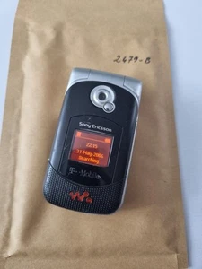 Sony Ericsson W300i Retro Klapphandy (entsperrt) - Schwarz - Bild 1 von 3