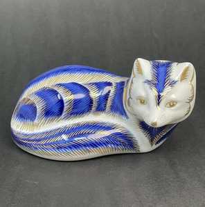 Royal Crown Derby Imari Porcelain Arctic Blue Fox Paperweight Gold Emblem - Picture 1 of 9