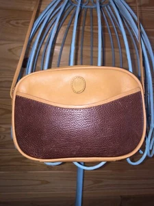 Unisa U1 Vintage kleine zweifarbige braune hellbraune Leder Umhängetasche Uruguay - Bild 1 von 12