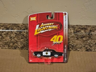 Johnny Lightning Forever Series 1965 Chevy Chevelle SS '65 Police  Black - Image 1 of 3