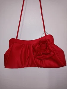 Borsa pochette Jessica McCLintock rosso rubino raso formale da notte con accento rosa - Foto 1 di 9