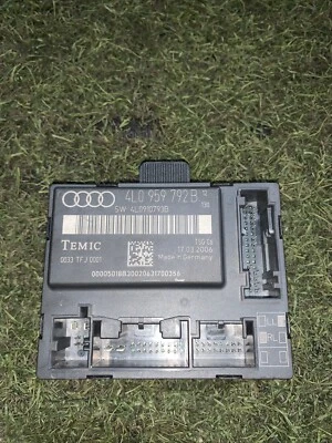 Centralina Porta Audi Q7 2006 4L0959792B - Immagine 1 di 2