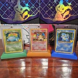 One Touch Pokemon o Yu-gi-oh porta carte e supporto custodia acrilica 10 colori 35 pt - Foto 1 di 12