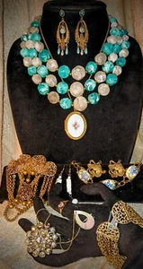 Antique To Vintage Gold Tone Jewelry Lot 11 Piece All Wearable - Picture 1 of 15