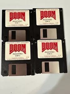 iD Software DOOM 1993 Original 3,5" Diskette 4 Disketten Set registriert V 1,2 V1.2 - Bild 1 von 6