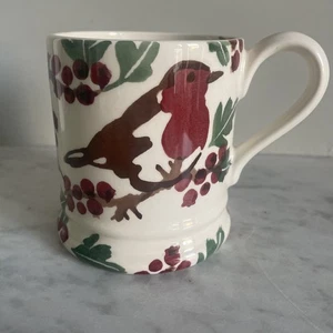 EMMA BRIDGEWATER . Hawthorn . 1/2 pint MUG Autumn Berries Robin - Picture 1 of 5