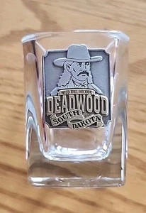 Vaso de chupito Deadwood South Dakota de peltre adornado Wild Bill Hickok NUEVO RARO - Imagen 1 de 6