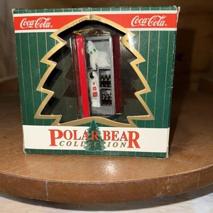 Vintage Coca Cola Ornament 1997 - zwei Eisbärenjungen im Kühlschrank. - Bild 1 von 4