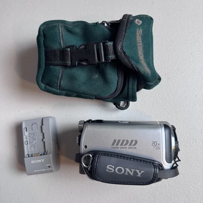Sony Handycam DCR-SR40 HDD Digital Camcorder Camera 30 GB Charger Case Tested - Image 1 of 4