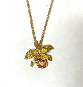 Hübscher Emaille Anhänger. Orchidee Blume - gelb und orange Emaille Halskette - Bild 1 von 4