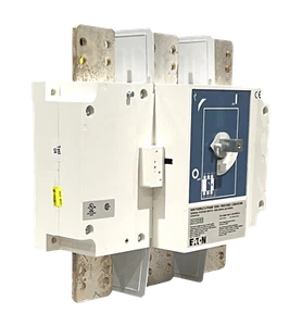 Eaton/Cutler-Hammer YC362US1200 Interruttore rotante 1200A 600VAC 3P 3PH non fusibile 50 - Foto 1 di 10