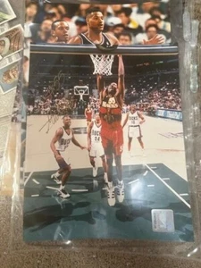 DIKEMBE MUTOMBO Signed & Inscribed 8x10 Photo with NUGGETS COA - Picture 1 of 1