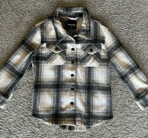RSQ Black Beige Plaid Flannel Shacket Button Front Chest Pockets Jacket XL - Picture 1 of 4