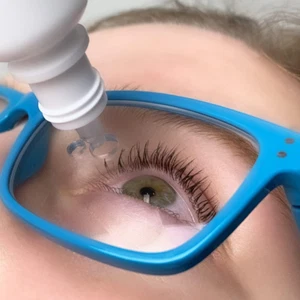 Eye Drop Aid for Bottles, Pipettes, and Vials | Eye Drop Guide for Seniors  - Picture 1 of 12