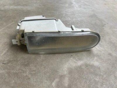 USED 1995-98 PORSCHE 911 993 FOG LIGHT LAMP 99363108100 LH DRIVER SIDE (1) - Изображение 1 из 4