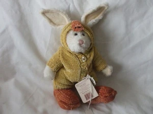 11" Boyds TJ's Best dressed plush rabbit Graham Quakers - Picture 1 of 4