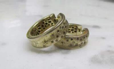 Pendientes de aro estilo Huggie de plata de ley enchapados en oro con diamantes ~ 15,5 g ~ 9-C551 Foto 1 de 4