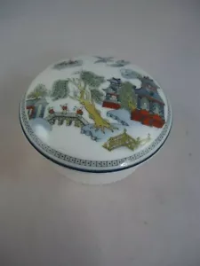 Wedgwood Chinese Legend Schmuckschatulle kanneliert 7,5 cm Bone China 1. Qualität British - Bild 1 von 4