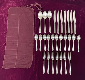 Vintage Oneida Tudor Silverplate Queen Bess II 1946 FLATWEAR Lot 28 pieces - Picture 1 of 10