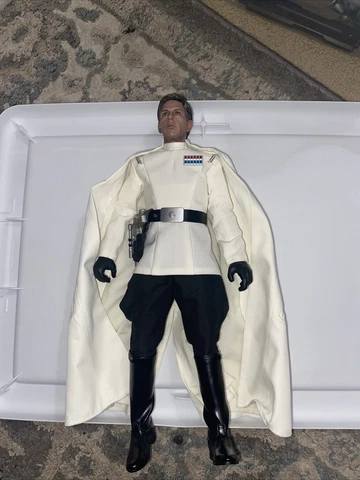 Hot Toys Director Krennic Rogue One: A Star Wars Story - MMS519 Cover