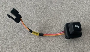 04-09 CADILLAC SRX Foot Pedal Height Adjuster Control Switch 94840.04C USED OEM - Picture 1 of 9