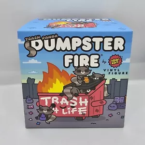 Trash Panda Müllcontainer Fire Exclusive Debüt 100 % weiche Vinylfigur - Bild 1 von 7