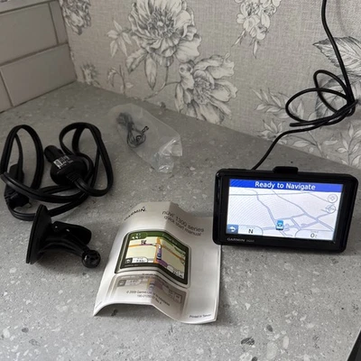 Garmin nüvi 1300 Navi UK USA Europa GPS Navigation 4,3" Touchscreen  - Bild 1 von 4