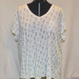 Torrid Classic Fit 6 White Tee With Dogs Printed - Picture 1 of 9