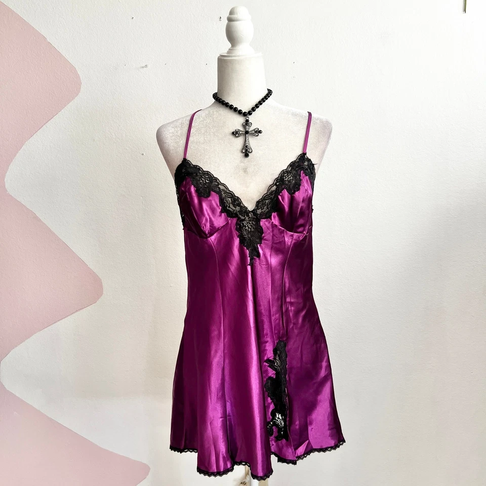 Vestido sin Mangas Vintage Frederick’s of Hollywood Púrpura Encaje Y2K Años 2000 Coqueta Grande Foto 1 de 4
