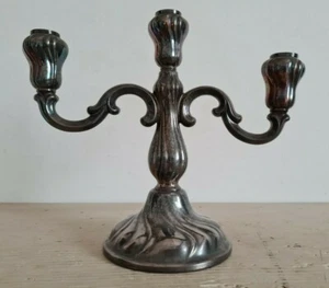 Candeliere a tre fiamme in silver plated e base rotonda vintage anni 60 - Foto 1 di 4