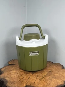 Vintage Coleman Green Picnic Jug Cooler 1 Gallon 1970 Green & White - Picture 1 of 10