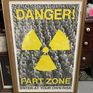 Póster Danger Fart Zone Enter At Your Own Risk 23 x 35 Ediciones EE. UU. De colección 1991 - Imagen 1 de 6