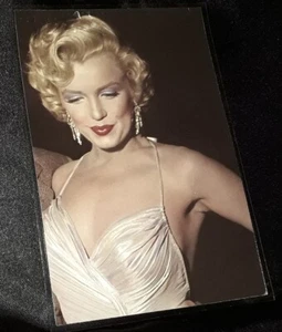 VINTAGE MARILYN MONROE LAMINATED CARD 1990's - Picture 1 of 1
