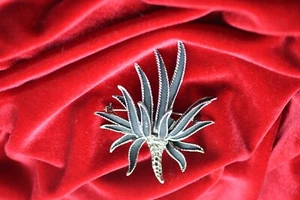 Fließende Federn Blume Marcel Boucher Vintage Anstecknadel Brosche RAR - Bild 1 von 4