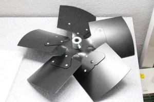 Port-A-Cool FAN-ASSM-15 Classic 16" VT Three Speed Vertical Tank Fan Blade - Picture 1 of 8