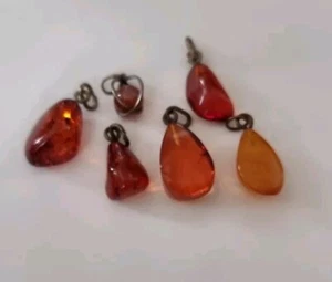 6X alte kl.Anhänger Amber Bernstein  - Picture 1 of 4