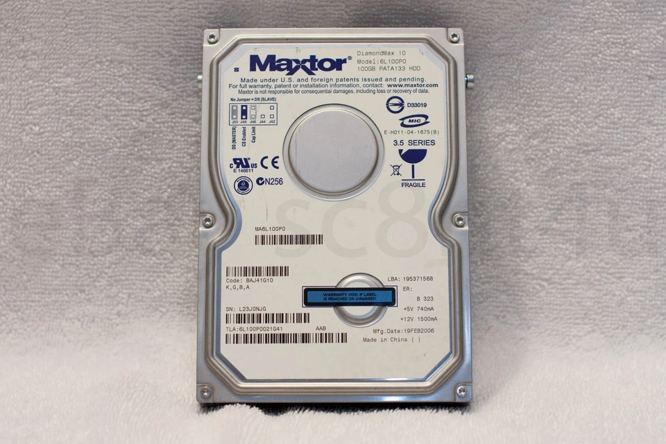 Maxtor DiamondMax 10 100GB 6L100P0 MA6L100P0 BAJ41G10 L23J0NJG 6L100P0021G41 - Image 1 of 1