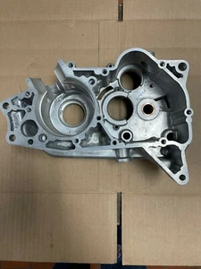 Yamaha YCS1 1968 cárter derecho mitad, 237-15121-01-00 - Imagen 1 de 2