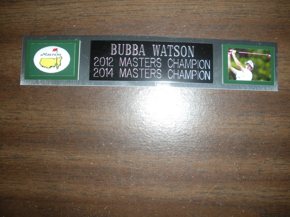 PLACA DE IDENTIFICACIÓN BUBBA WATSON (GOLF) PARA EXHIBICIÓN/BANDERA/FOTO AUTOGRAFIADA DE BOLAS Foto 1 de 1