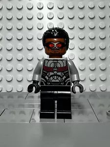 Lego Marvel Super Hero’s Falcon Minifigure (76104) - Picture 1 of 6