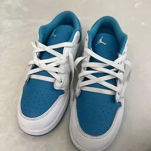 Size 6.5 - Air Jordan 1 Low Aquatone - Picture 1 of 12