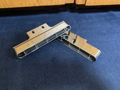 Ford Galaxie Fairlane 1960 accesorio de parachoques trasero puntas de escape simuladas Foto 1 de 4