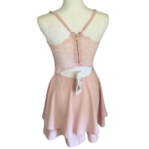 Honey And Rosie A-Line V-Neckline Back Lace Dress With Pleads Short/Mini Prom S - Picture 1 of 6