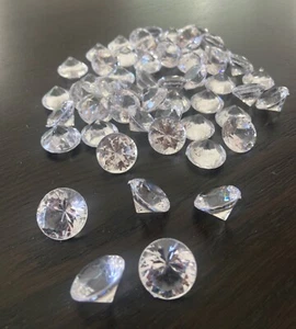 Gemas con forma de diamante de plástico acrílico transparente de 20 mm elige la cantidad - Imagen 1 de 3