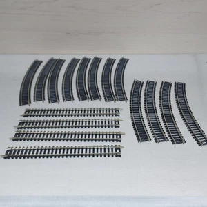 Atlas HO Scale Train Tracks 4- 9” Snap, 8 - 18” R curved 4 extra without clips - Picture 1 of 12