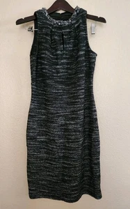St. John Couture Kleid ärmellos schwarz silber metallic Schmuckkragen Gr. 6 - Bild 1 von 17