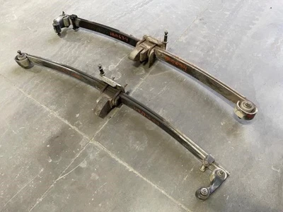USED Chevy 2000 C3500HD I Beam Type Front Leaf Springs Pair Shipped Fits 91-02  - Image 1 of 4