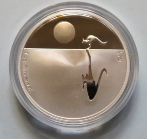 Australia. 2010 $1 Kangaroo at Sunset - F15 Privy. 1oz Silver - Proof - Cased - Picture 1 of 5